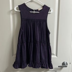 Altar’s State dark purple top